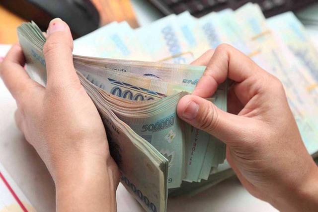 Thưởng Tết Tân Sửu 2021 ngành ngân hàng cao hay thấp? - Ảnh 1. Thưởng Tết Tân Sửu 2021 ngành ngân hàng cao hay thấp? - Ảnh 1.