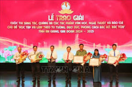 Lan tỏa tinh thần học tập và làm theo gương Bác Hồ, Bác Tôn