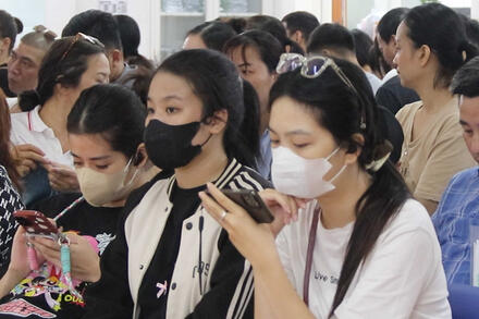 Thị trường việc làm cạnh tranh thúc đẩy lao động trẻ tìm part time để tích lũy kinh nghiệm