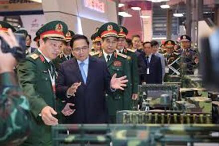 Tăng cường hội nhập quốc tế và phát triển tiềm lực đối ngoại quốc phòng