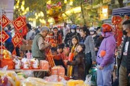 Quan tâm chăm lo đời sống nhân dân, tổ chức Tết Bính Ngọ 2026 an toàn và tiết kiệm