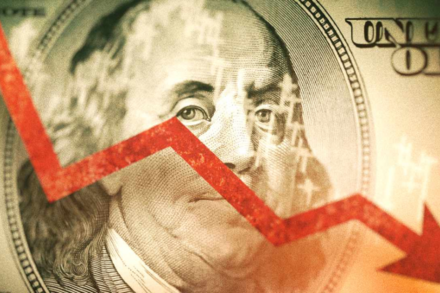 Đồng USD đối mặt cảnh báo sụp đổ khi vàng và Bitcoin chuẩn bị biến động mạnh