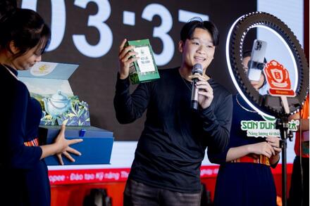 Khởi động “Tiếp sức doanh nghiệp Việt” 2026, hỗ trợ SMEs tăng trưởng trên TMĐT