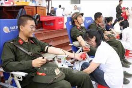 Chiến sĩ Cảnh sát cơ động Tây Nguyên hưởng ứng “Hiến máu tình nguyện - kết nối trái tim nhân ái”