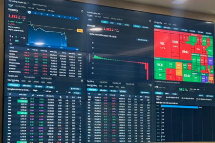 Chứng khoán hôm nay 13/5/2026: VN-Index chịu áp lực điều chỉnh