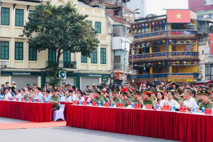 Vinamilk hỗ trợ 40.000 sản phẩm dinh dưỡng cho chương trình "Tổ quốc bình yên"