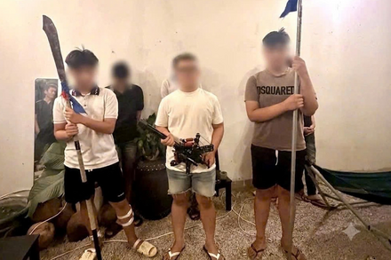 Nhóm thanh thiếu niên mang theo hung khí, náo loạn nhiều tuyến phố Gia Lai