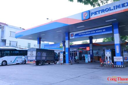 Giá xăng tăng nhẹ, dầu diesel giảm 780 đồng/lít từ 15h ngày 1/10