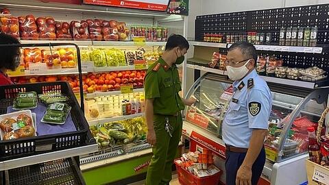 Mở đợt cao điểm chống buôn lậu, gian lận thương mại và hàng giả cuối năm và Tết Nguyên đán