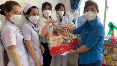 Phong phú hoạt động chăm lo cho người lao động