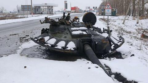 Ukraine nói Nga mất 4.300 binh sĩ, hàng trăm xe tăng và máy bay