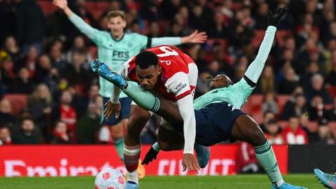Leicester vỡ trận, Arsenal tăng tốc đua Top 4 Ngoại hạng Anh