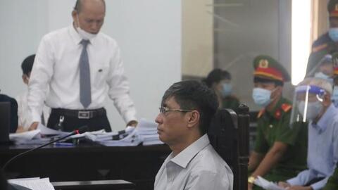 Xét xử vụ sai phạm đất đai Khánh Hòa: Cựu chủ tịch nói không sai, cựu giám đốc sở nói có