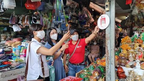 Người Đà Nẵng đi chợ chỉ đem smartphone, không cần tiền mặt