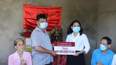 Agribank Tiền Giang bàn giao "Mái ấm Công đoàn"
