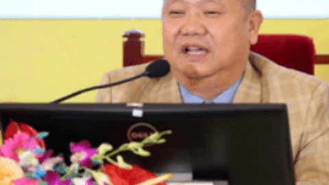 Công ty riêng của Chủ tịch Lê Phước Vũ muốn thoái hết vốn tại Hoa Sen Group