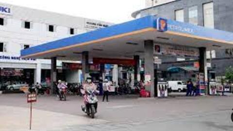 Giá xăng "một cửa": Chưa đủ!