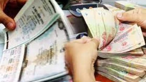 Ngân hàng Nhà nước nghiêm cấm việc bắt buộc khách mua bảo hiểm, thông tin sai về trái phiếu