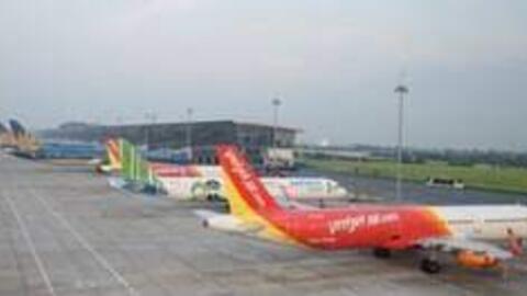 Lo tình trạng chuyến bay bị "delay" tăng cao dịp nghỉ Lễ 30-4
