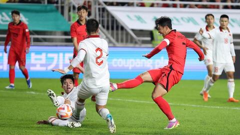 Son Heung-min và HLV Klinsmann khen ngợi tuyển Việt Nam