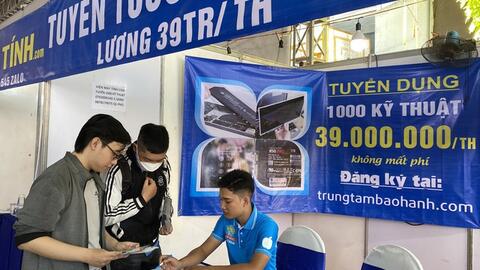 Ứng viên thất nghiệp có bị “lép vế” trong mắt nhà tuyển dụng?