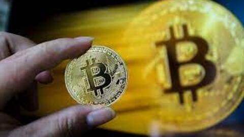 Bitcoin tăng mạnh đầu năm Giáp Thìn, vượt mốc 50,000 USD