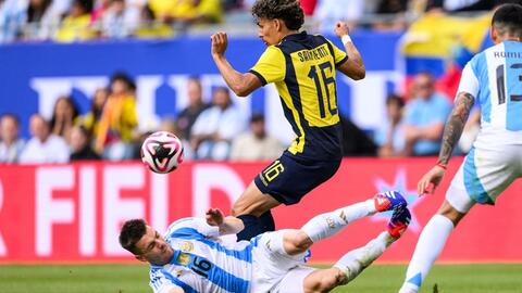 Messi ngồi dự bị, Argentina thắng nhẹ giao hữu Ecuador