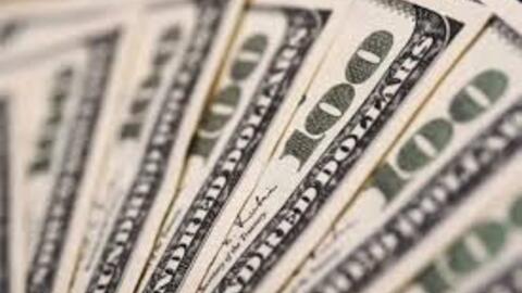 Giá USD tiếp đà leo dốc