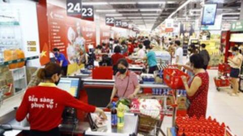 Bán lẻ gặp khó, niềm tin người tiêu dùng bị chững lại, vì sao giá cho thuê trung tâm thương mại lại tăng?