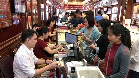 Bật tăng mạnh, giá vàng SJC trong nước lên ngưỡng 80 triệu đồng mỗi lượng