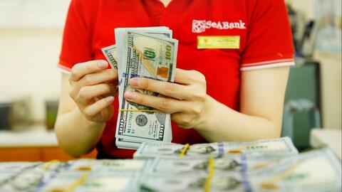 Giá USD lại có diễn biến bất ngờ