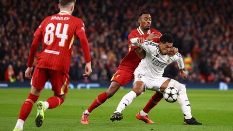 Mbappe sút hỏng phạt đền, Real Madrid thua tâm phục Liverpool