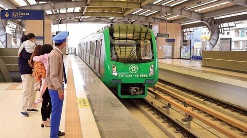 Sau Metro số 1 TP.HCM, Grab tiếp tục bắt tay với Metro Hà Nội: Khách đi tàu điện lúc nào cũng được giảm giá