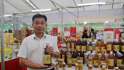 <a href="/thi-truong" title="Thị trường" rel="dofollow">Thị trường</a>