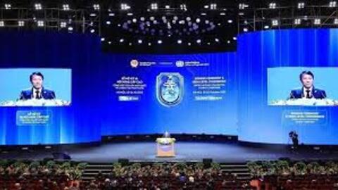 <a href="/hoi-nhap" title="Hội nhập" rel="dofollow">Hội nhập</a>