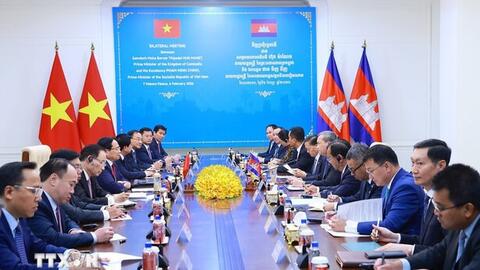 <a href="/hoi-nhap" title="Hội nhập" rel="dofollow">Hội nhập</a>