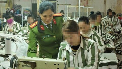 <a href="/chinh-sach-phap-luat" title="Chính sách - Pháp luật" rel="dofollow">Chính sách - Pháp luật</a>