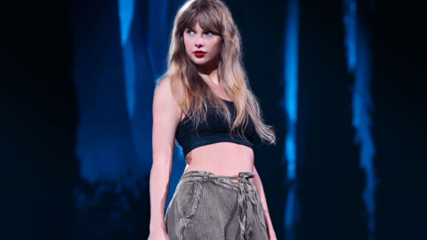 <a href="/quoc-te" title="Quốc tế" rel="dofollow">Quốc tế</a>