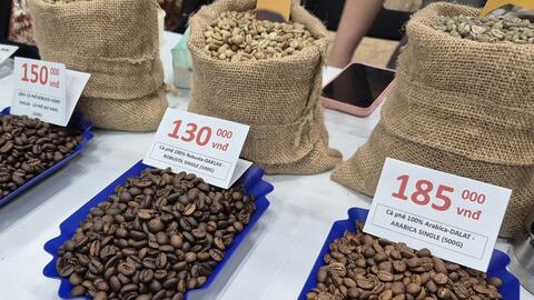 <a href="/thi-truong" title="Thị trường" rel="dofollow">Thị trường</a>