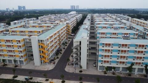 <a href="/thi-truong" title="Thị trường" rel="dofollow">Thị trường</a>