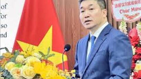 <a href="/hoi-nhap" title="Hội nhập" rel="dofollow">Hội nhập</a>