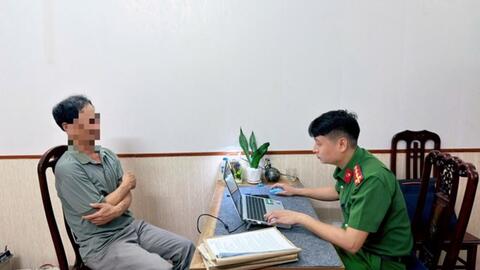 <a href="/chinh-sach-phap-luat" title="Chính sách - Pháp luật" rel="dofollow">Chính sách - Pháp luật</a>