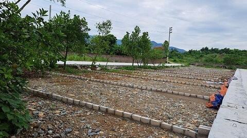 <a href="/thi-truong" title="Thị trường" rel="dofollow">Thị trường</a>