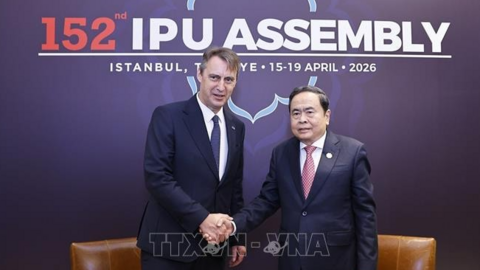 <a href="/hoi-nhap" title="Hội nhập" rel="dofollow">Hội nhập</a>