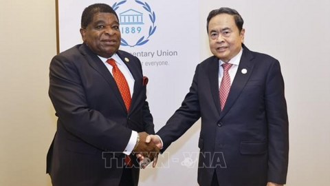 <a href="/hoi-nhap" title="Hội nhập" rel="dofollow">Hội nhập</a>