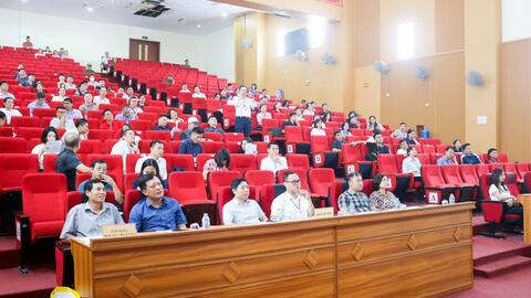 <a href="/thi-truong" title="Thị trường" rel="dofollow">Thị trường</a>