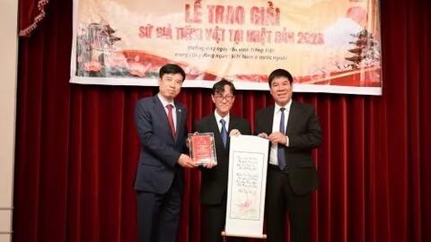 <a href="/hoi-nhap" title="Hội nhập" rel="dofollow">Hội nhập</a>