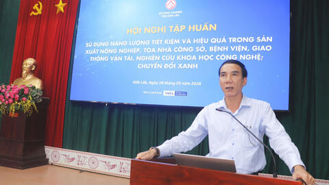 <a href="/hoi-nhap" title="Hội nhập" rel="dofollow">Hội nhập</a>