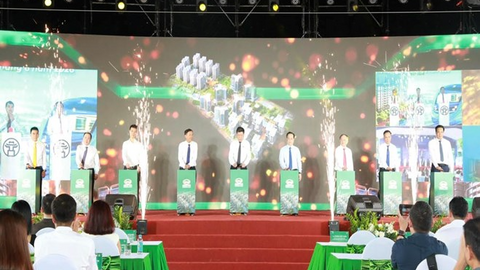 <a href="/thi-truong" title="Thị trường" rel="dofollow">Thị trường</a>