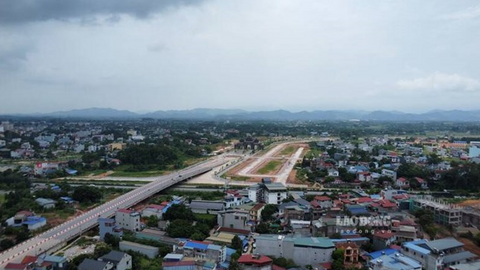 <a href="/thi-truong" title="Thị trường" rel="dofollow">Thị trường</a>